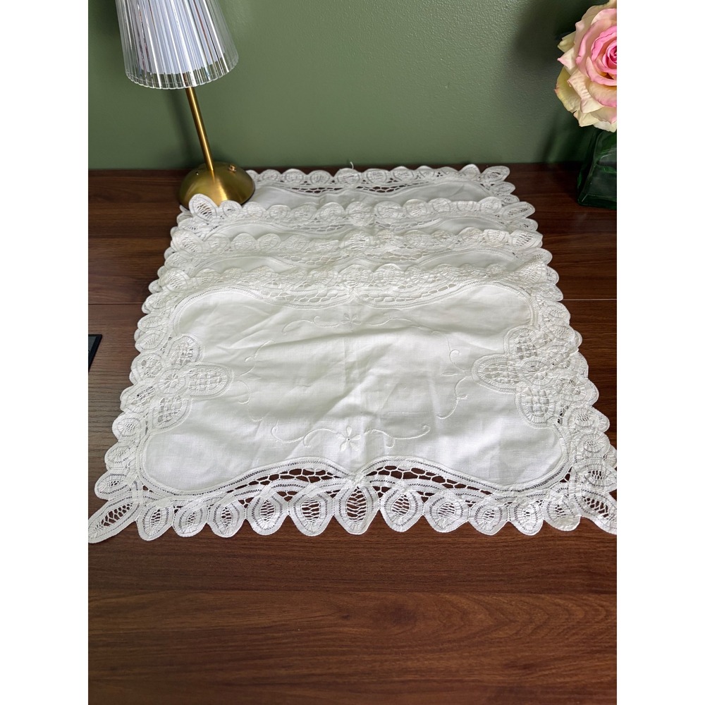 Vintage White Battenberg Lace Placemats Set of 4 Linen Cotton Embroidered 17x11